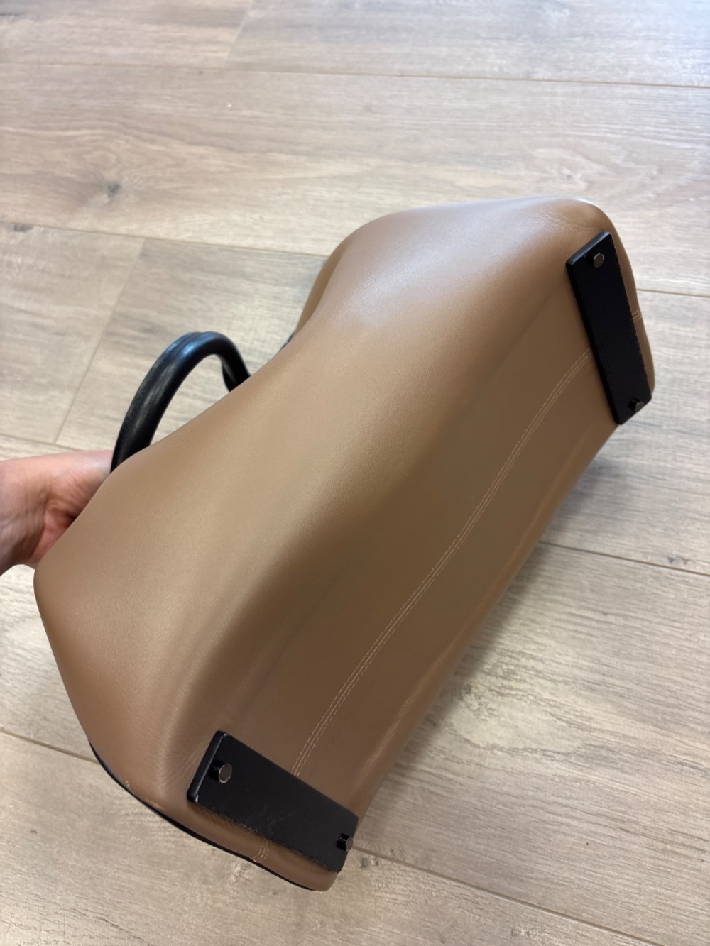 Perrin Paris Satchel leather bag - Picture 4 of 5